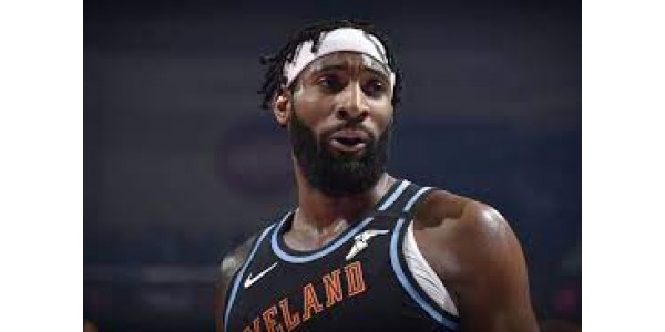 Andre Drummond firma con Los Angeles Lakers